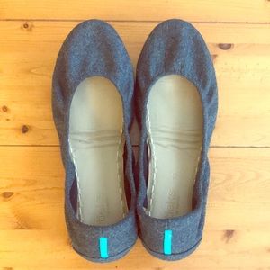 Tieks gray ballet flats